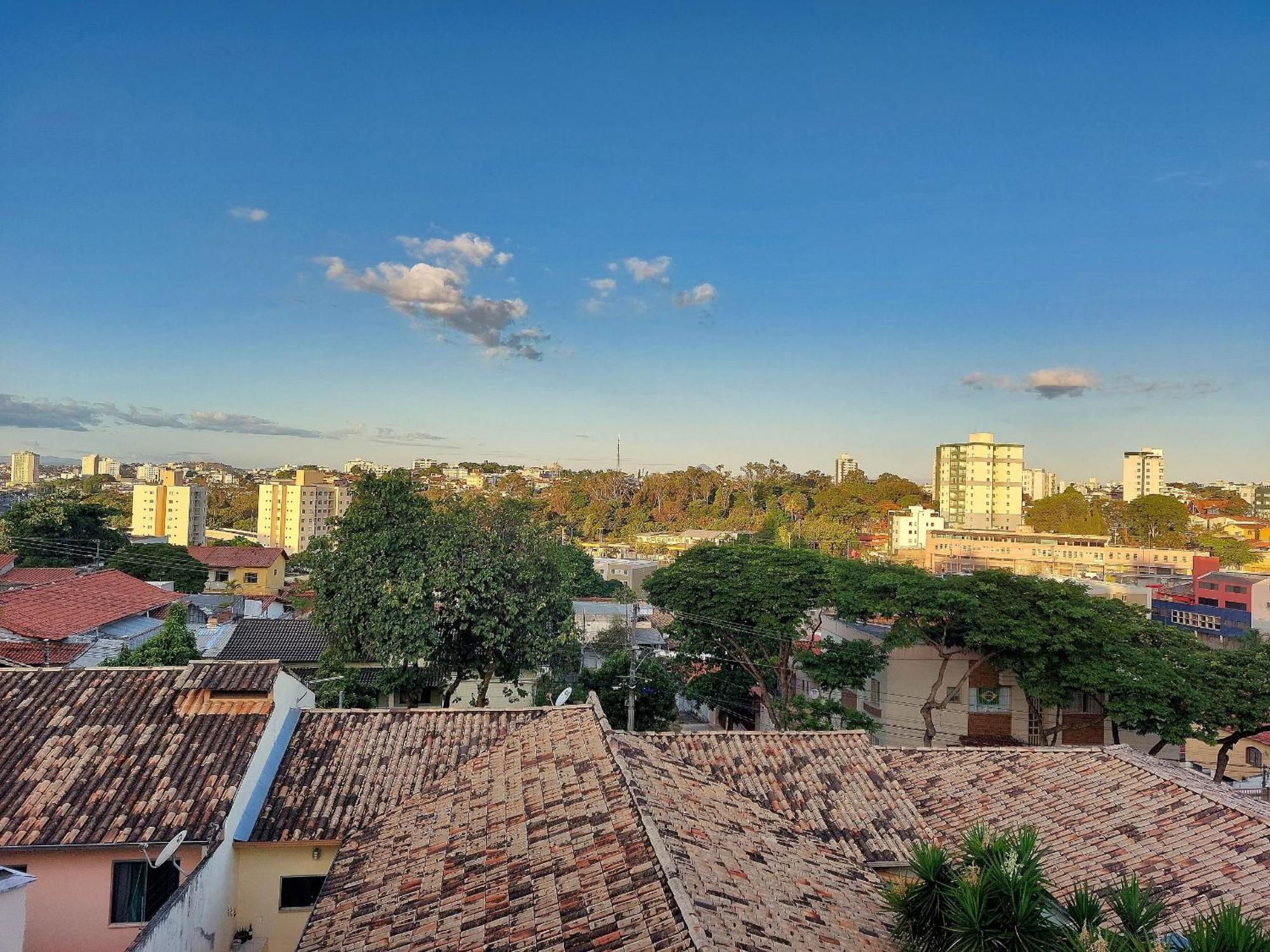 Casa Confortavel E Segura Na Regiao Da Pampulha Belo Horizonte Exterior photo